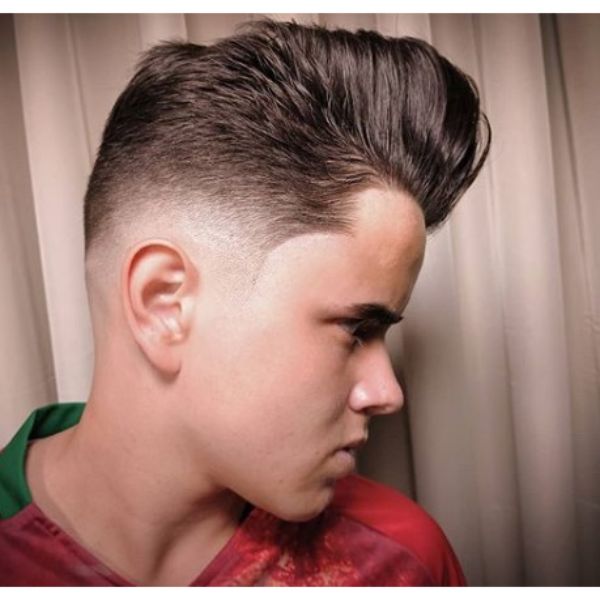  Classic Low Taper Fade with Quiff