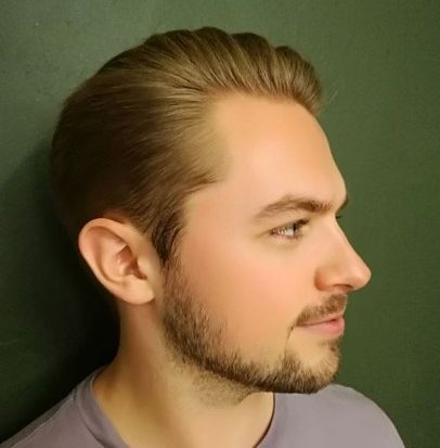 Smooth Flow Haircut with Mature Hairline