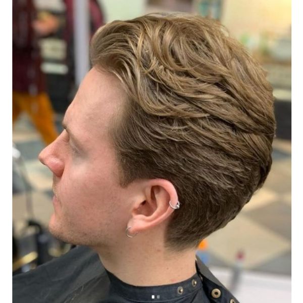  Blonde Flow Wavy Hairstyle For Men